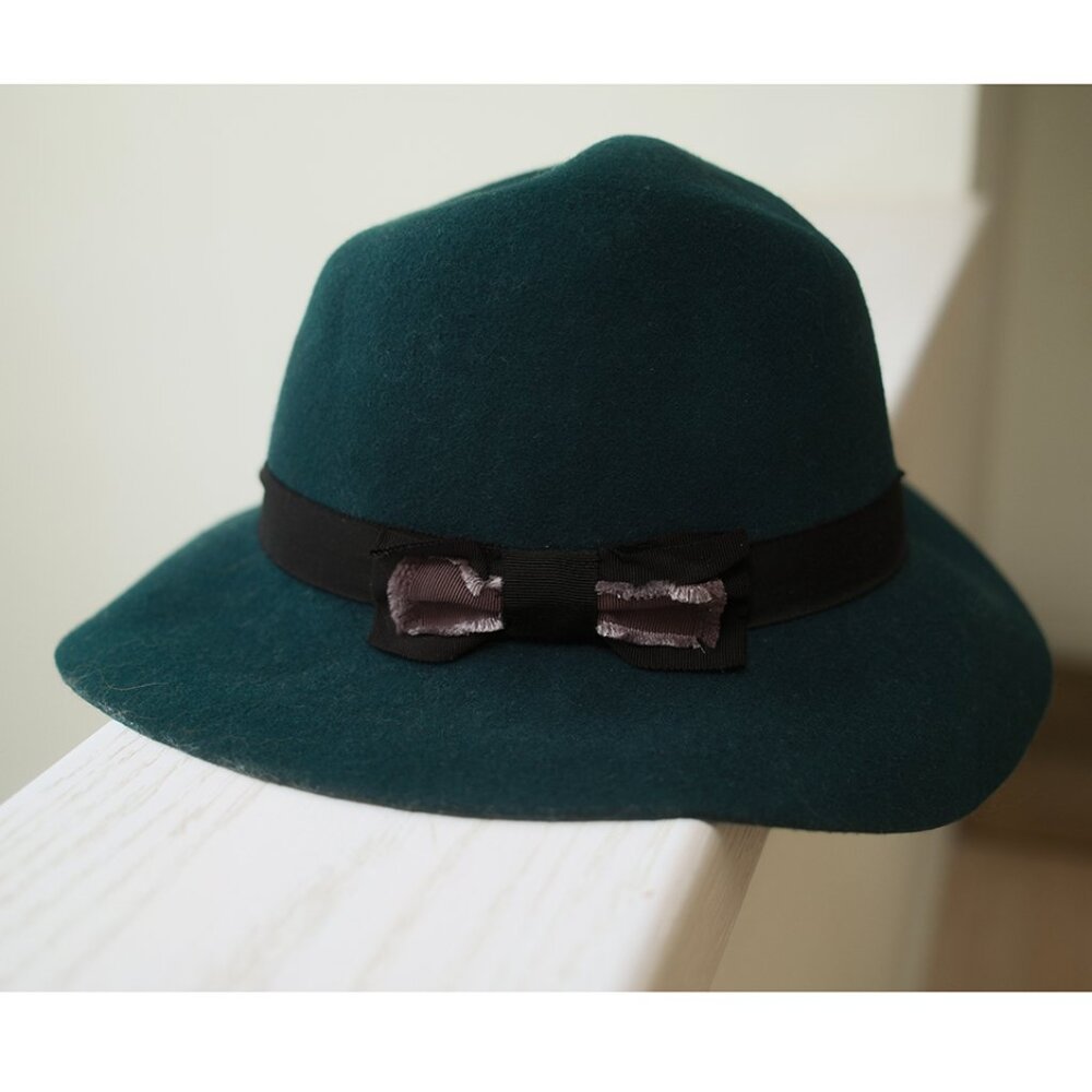 NWOT EUGENIA KIM 100% wool hat Dark Green w/black & gray ribbon trim